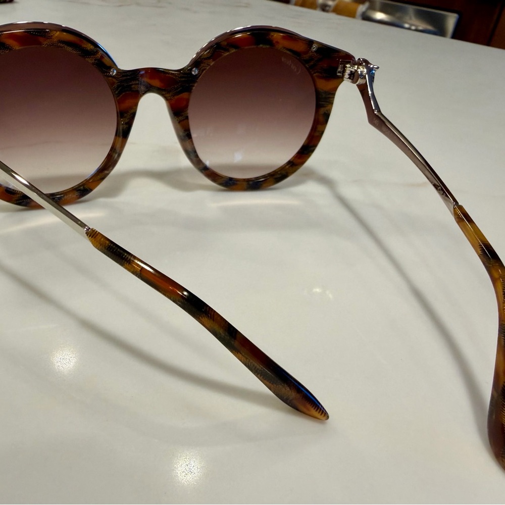 Cartier Tortoise Shell Sunglasses - image 3